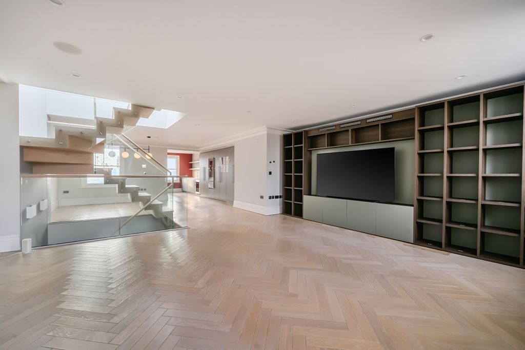 Property photo 1 of 20 1406045-13-6978F5...