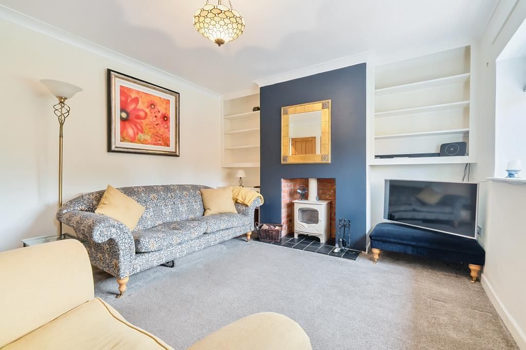 Property photo 3 of 11 Living Room