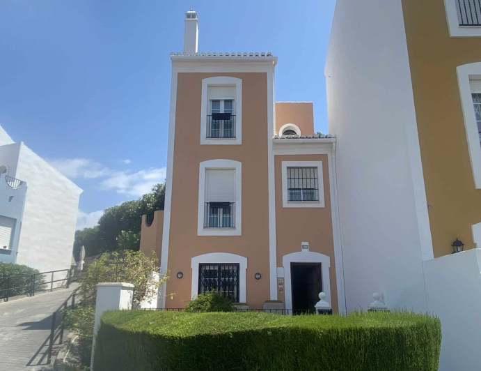 Property photo 2 of 3