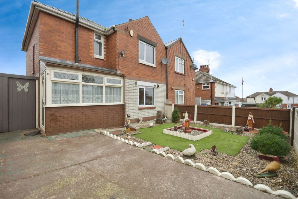 Property photo 1 of 12 Pbox-Img.Jpg