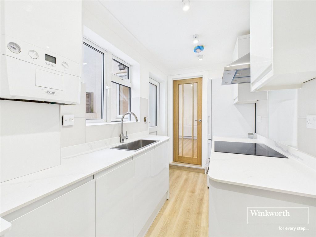 Property photo 2 of 13 Picture No. 10