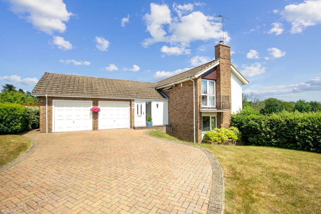 Property photo 1 of 23