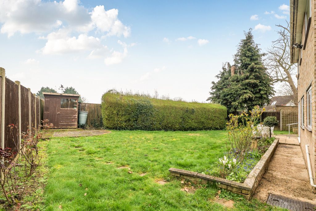 Property photo 2 of 16 Garden