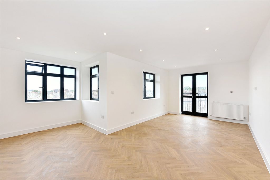 Property photo 1 of 11 Picture No. 04