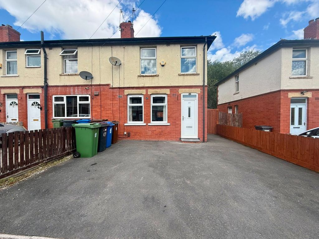 Property photo 1 of 17