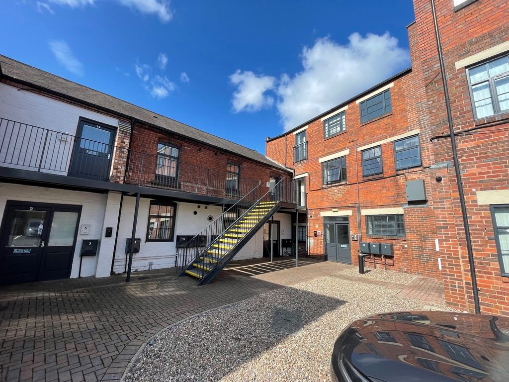 Property photo 1 of 5