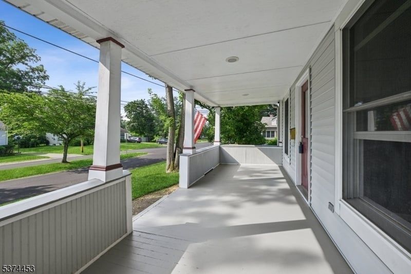 Property photo 3 of 8 <Alttext/>
