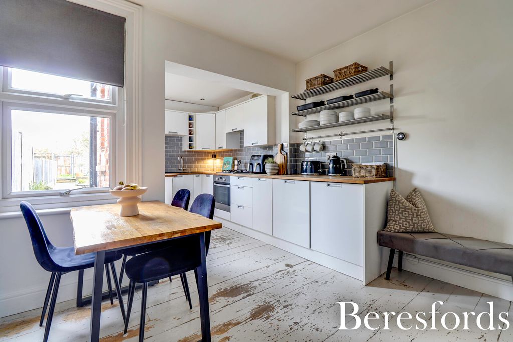 Property photo 3 of 12 Picture No. 34