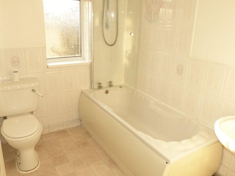 Property photo 3 of 10 Bathroom.Jpg