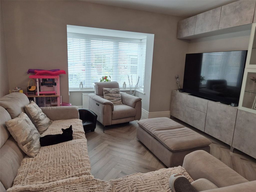 Property photo 2 of 13 Picture No. 07