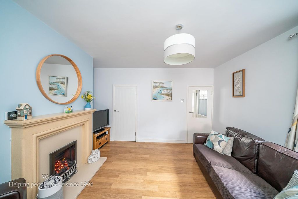 Property photo 3 of 32 Webbs-6.Jpg