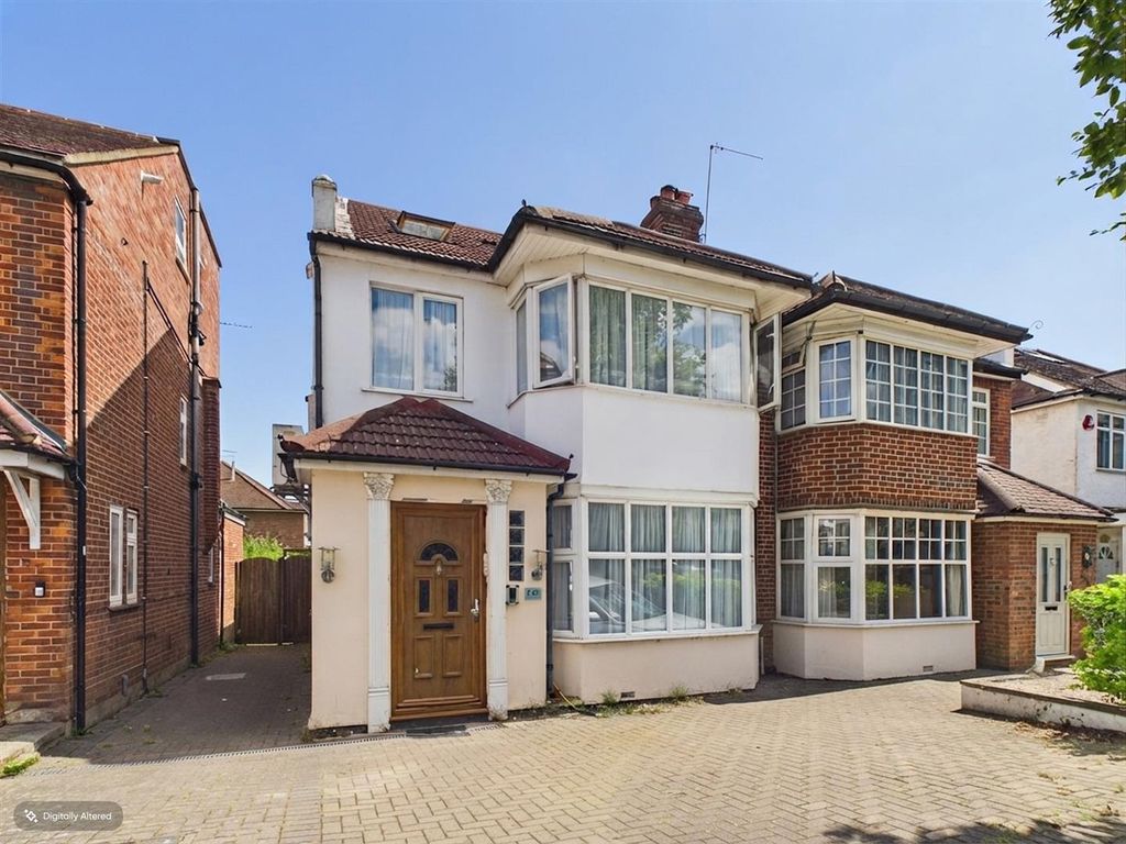 Property photo 1 of 16 Cam03827G0-Pr0169-Still001-001.Jpg