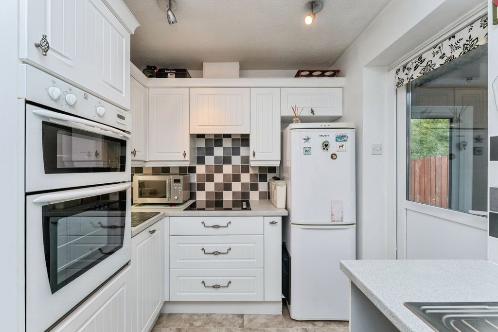 Property photo 3 of 19 Pbox-Img.Jpg
