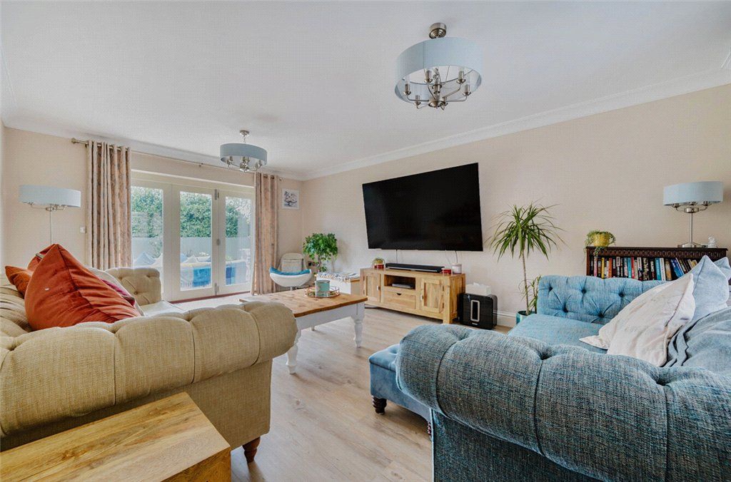 Property photo 2 of 19 Picture No. 03