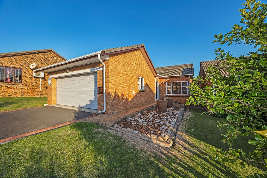 Property photo 1 of 34 Dbv1708460