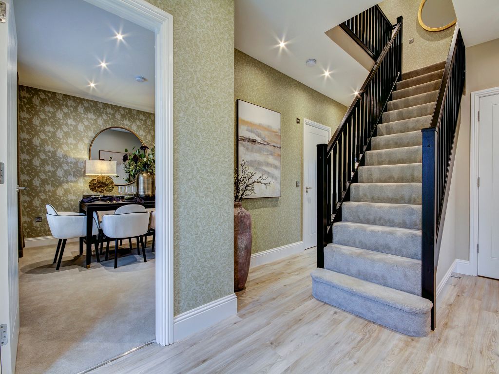 Property photo 3 of 32