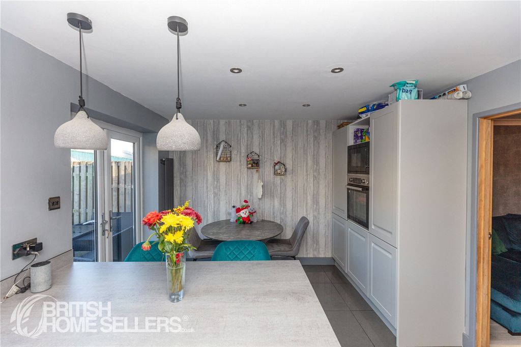 Property photo 3 of 20 Picture No. 15