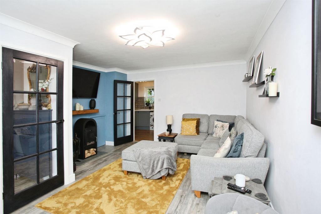 Property photo 3 of 17