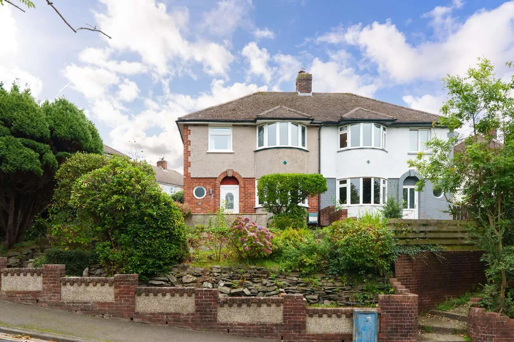 Property photo 1 of 26