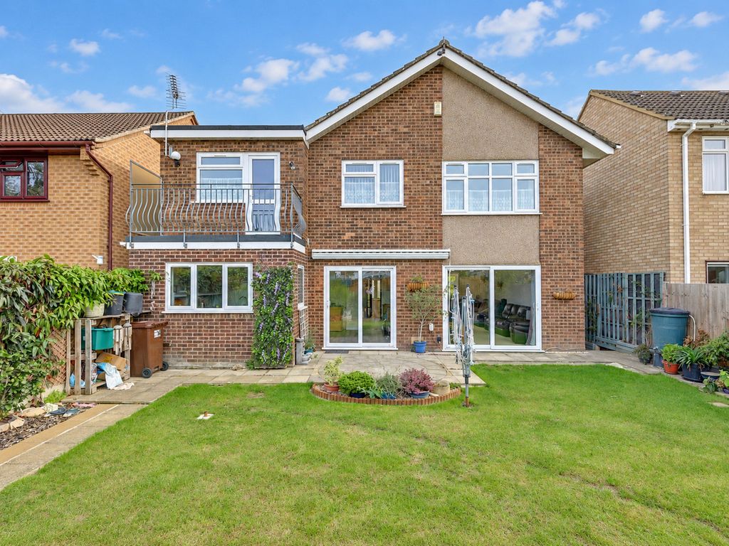 Property photo 3 of 28