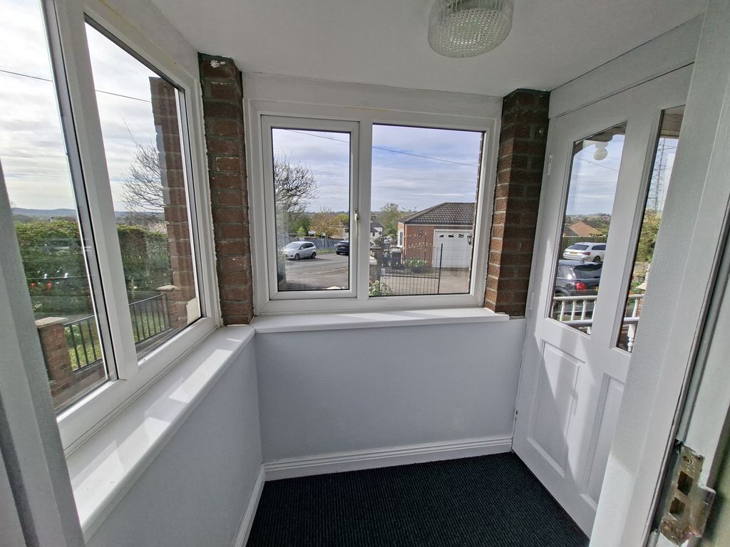 Property photo 3 of 8 Gallery