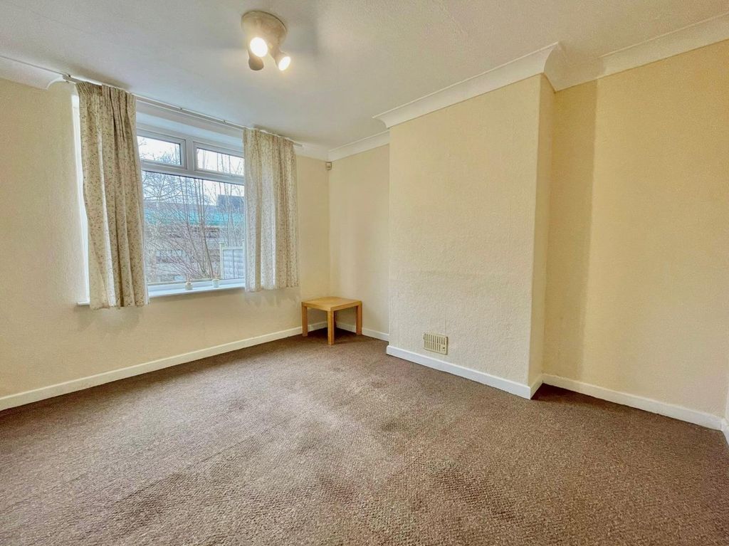 Property photo 3 of 15 Picture No. 12