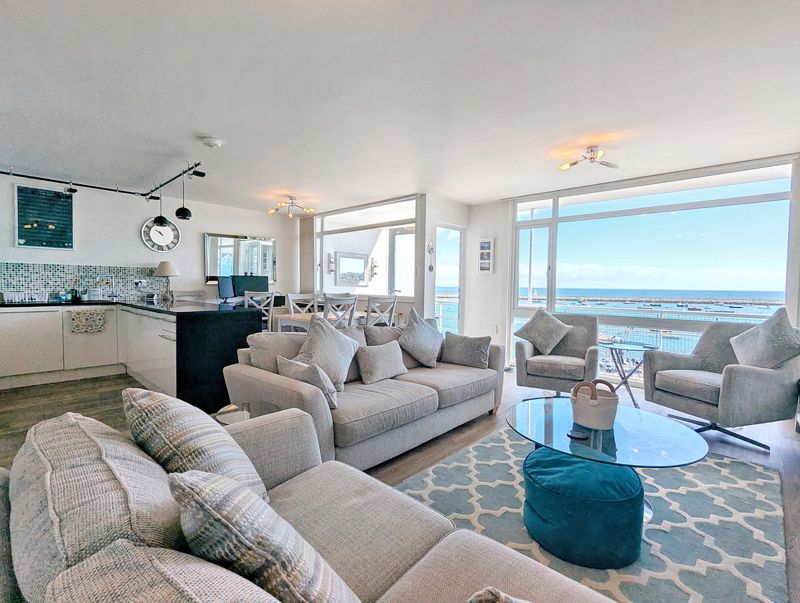 Property photo 2 of 18 Photo 8