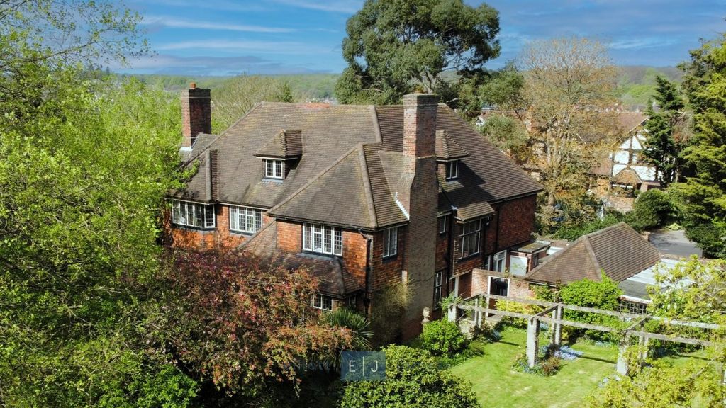 Property photo 1 of 16
