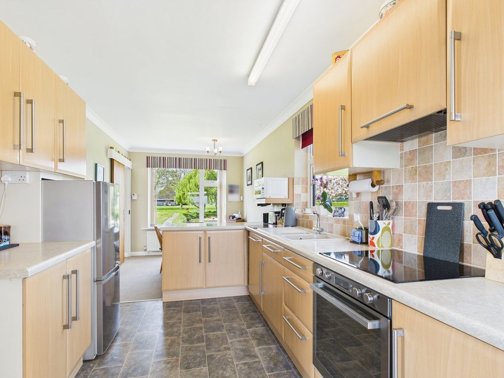 Property photo 3 of 34