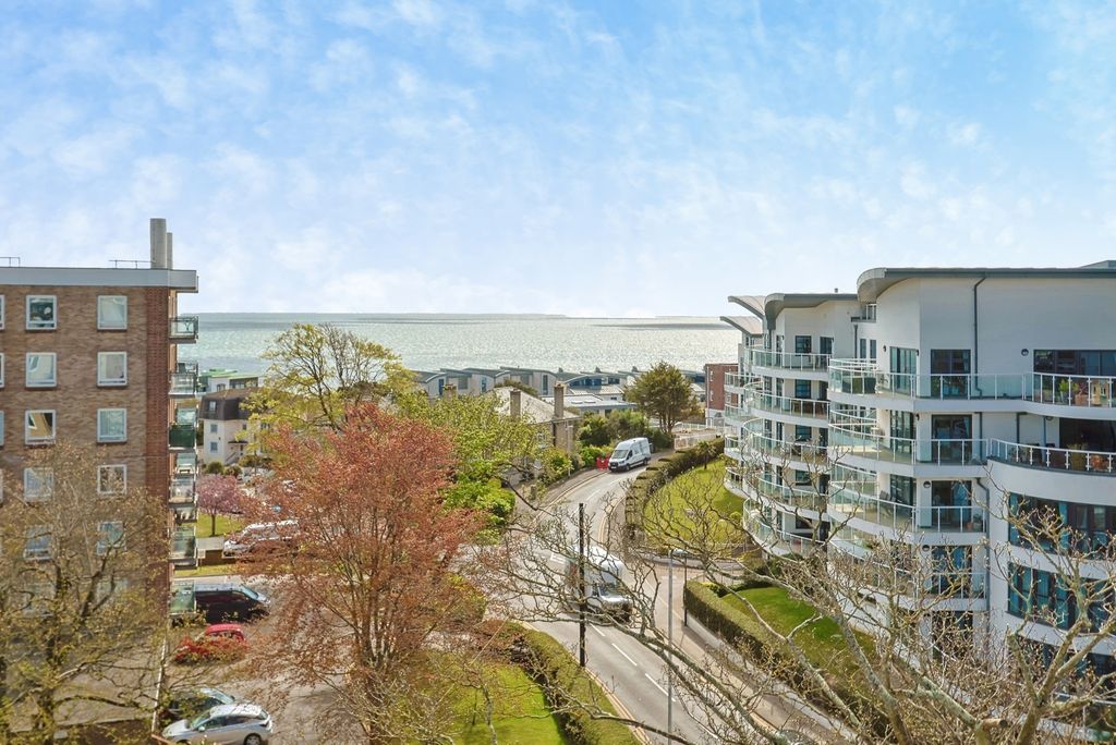 Property photo 2 of 20 Pbox-Img.Jpg