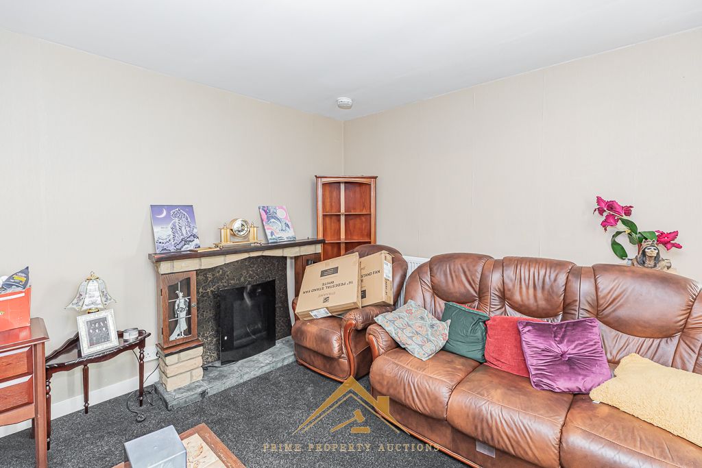 Property photo 3 of 23