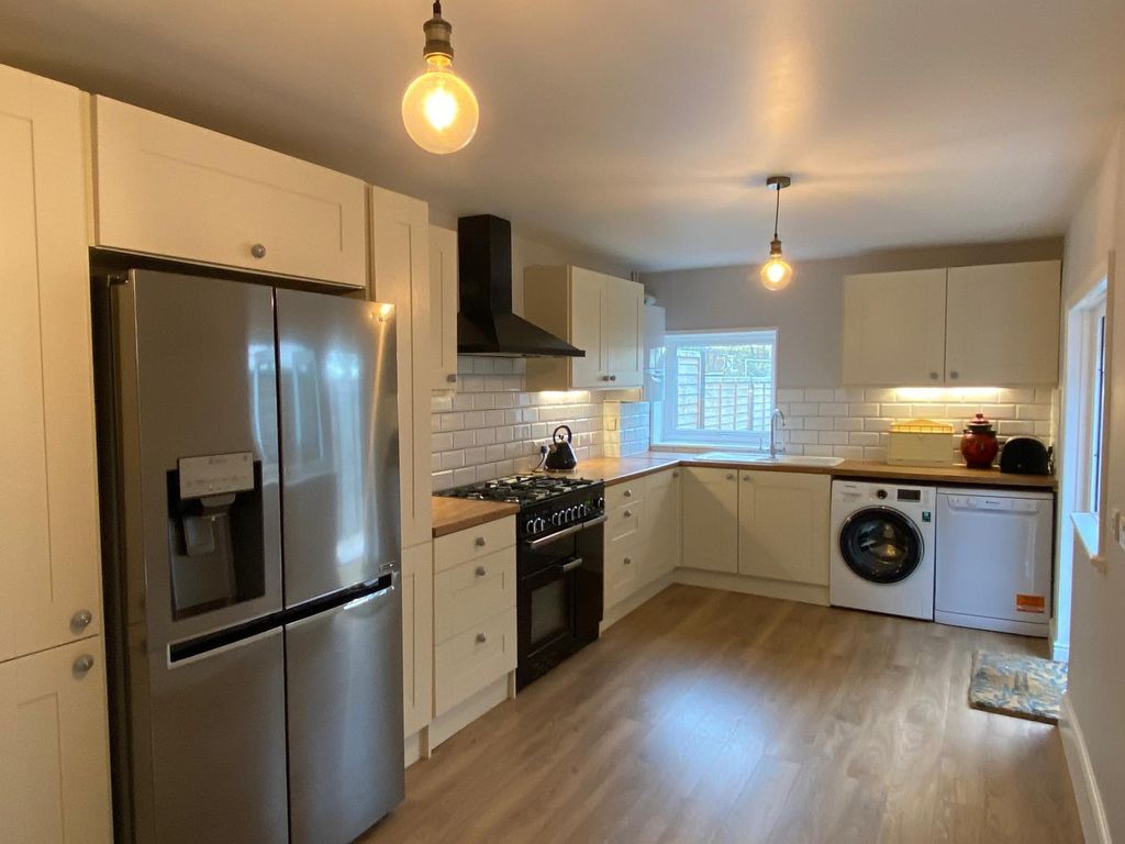 Property photo 1 of 13 Kitchen