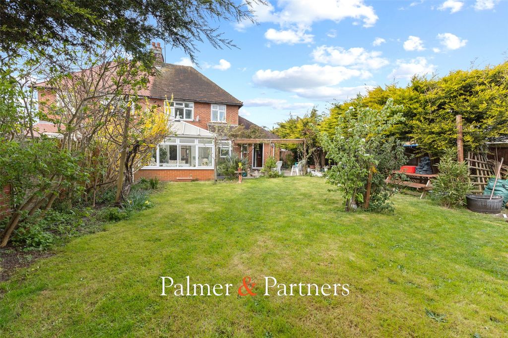 Property photo 3 of 31 Picture No. 17