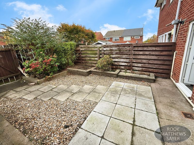 Property photo 2 of 9 Photo 8