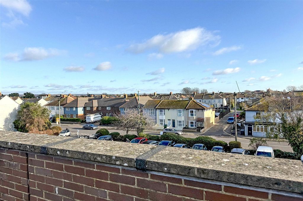 Property photo 2 of 13 Picture No. 06