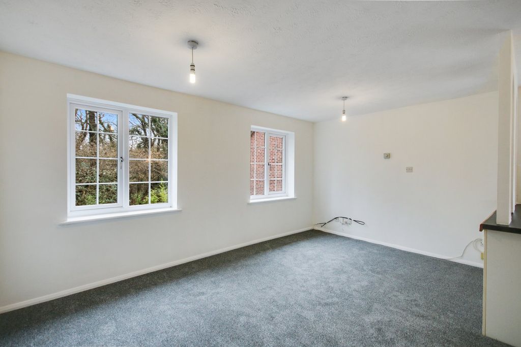 Additional image 4 of 1 bed maisonette for saleThe Dell, East Grinstead RH19