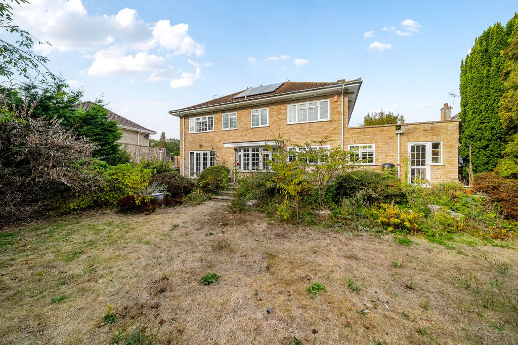 Property photo 2 of 11