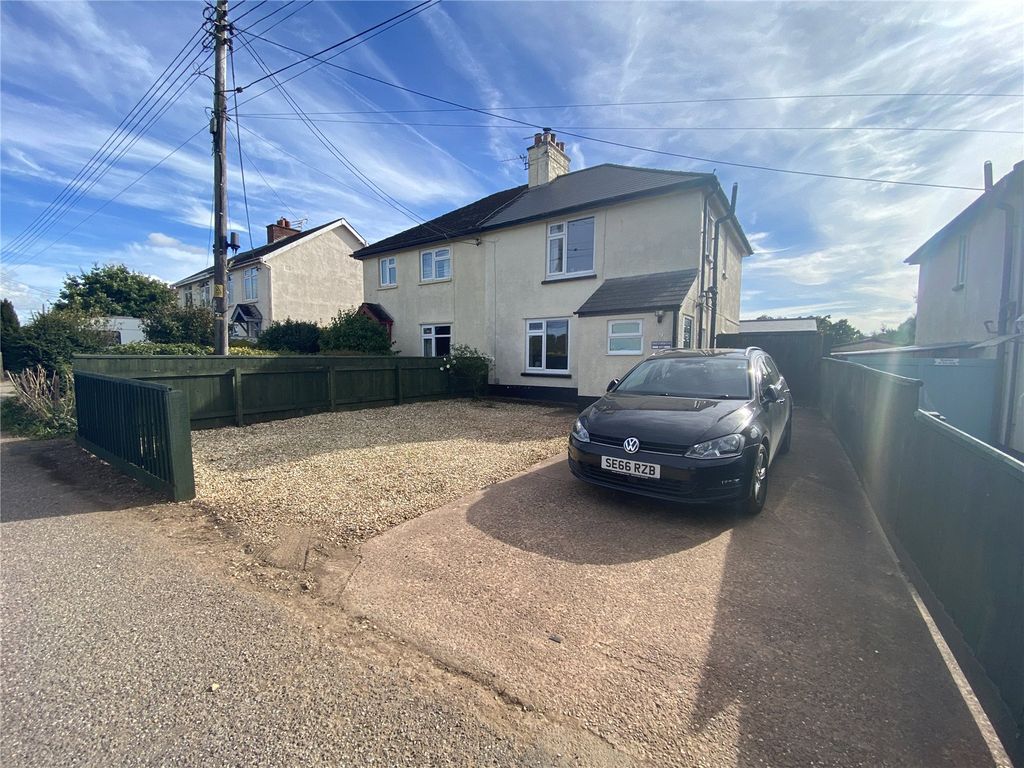 Property photo 1 of 15 Stoneyford Rise