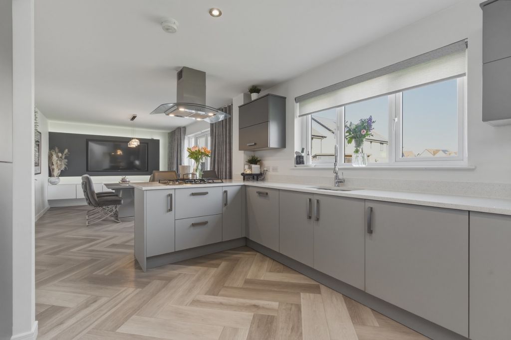 Additional image 10 of 5 bed detached house for saleWest Kip Walk, Livingston, West Lothian EH54