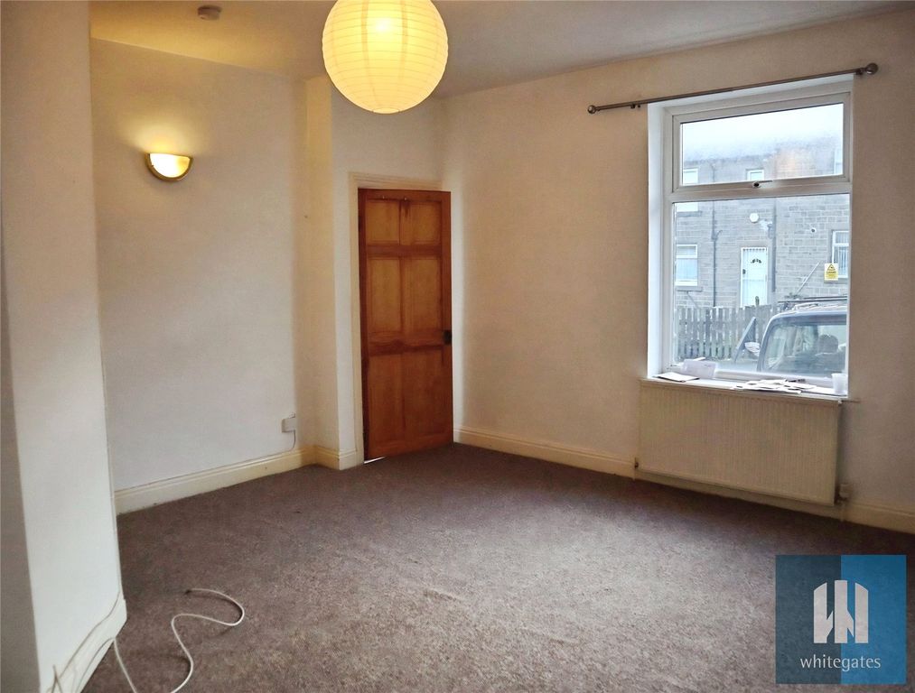 Property photo 2 of 5 Picture No. 25