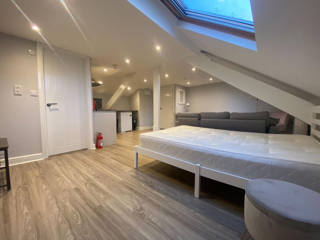 Property photo 3 of 5 Img_9983.Jpg