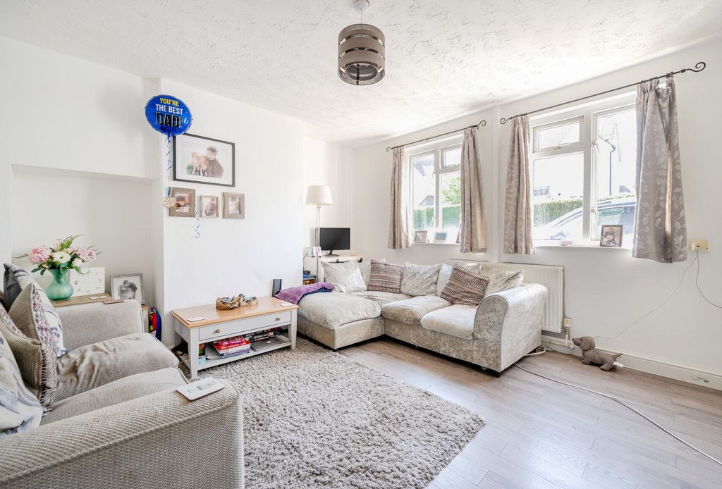 Property photo 2 of 21 1313021-7-6853d58...
