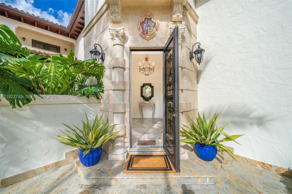 Property photo 3 of 50 <Alttext/>