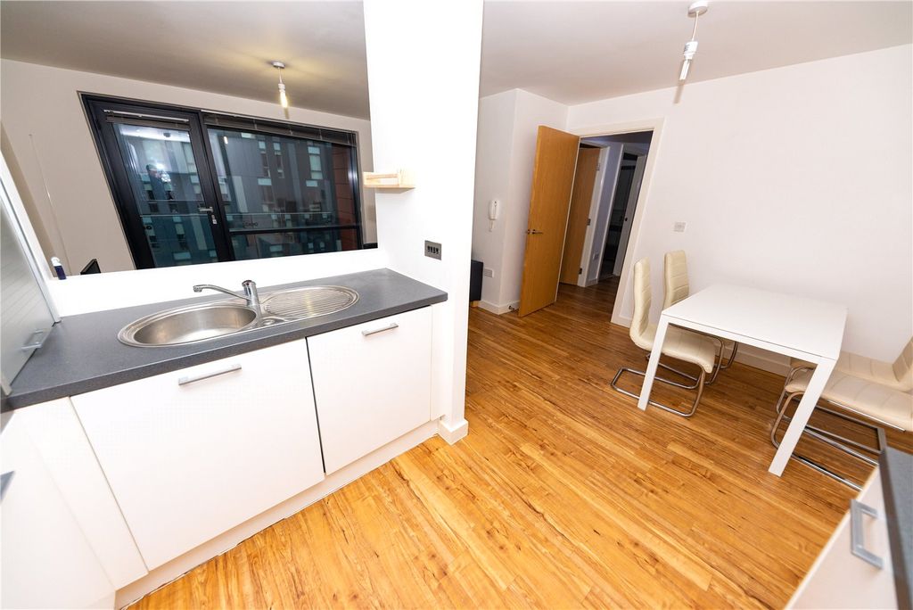 Property photo 3 of 13 Picture No. 18