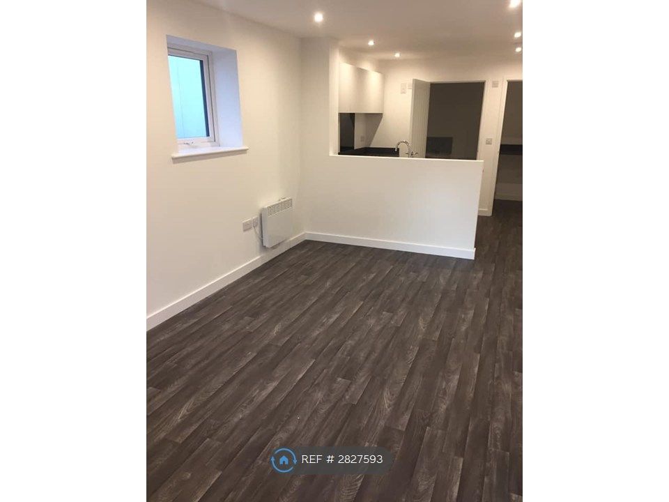Property photo 3 of 12 Bedroom/Living Area