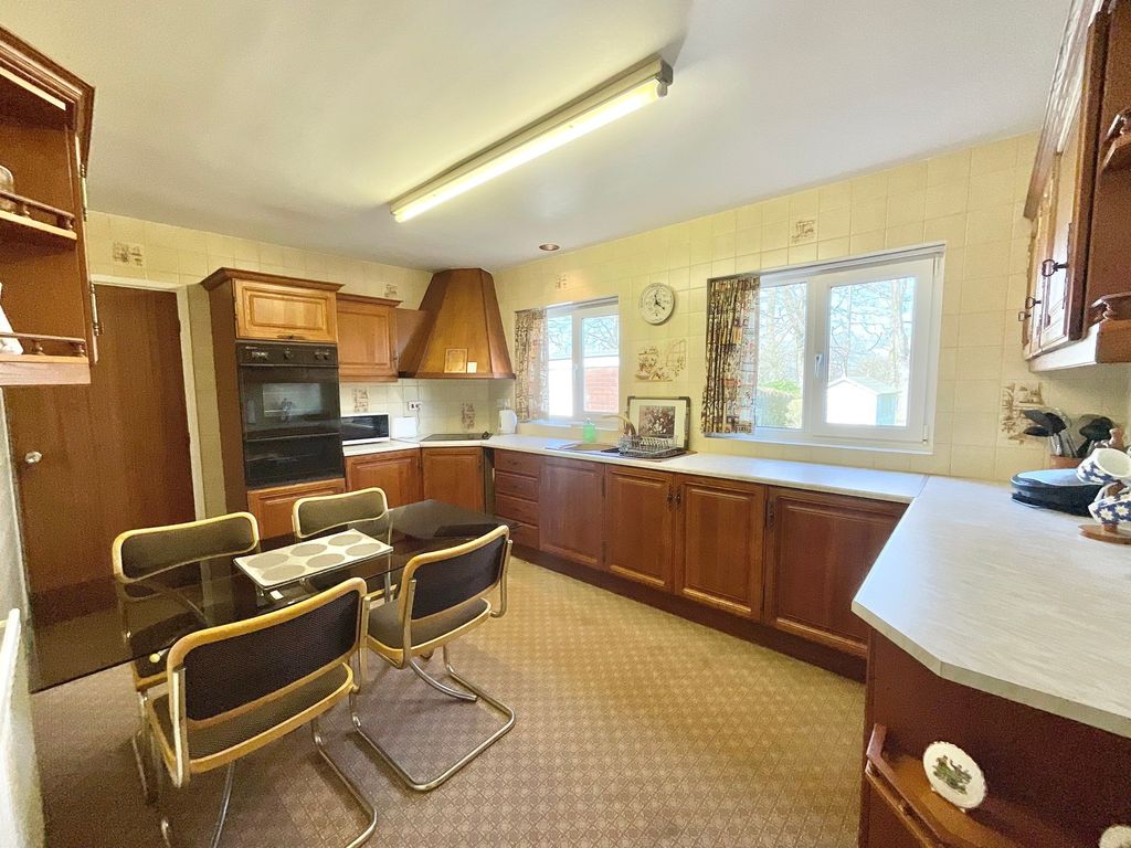 Property photo 3 of 30