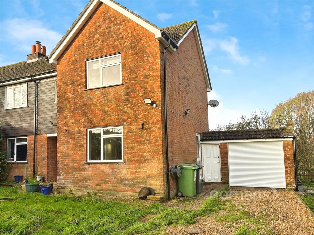 Property photo 1 of 19 Front 2