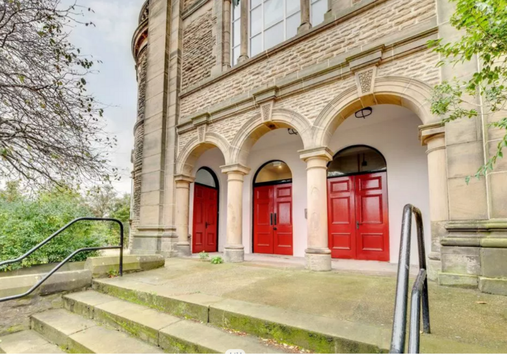 Property photo 1 of 1