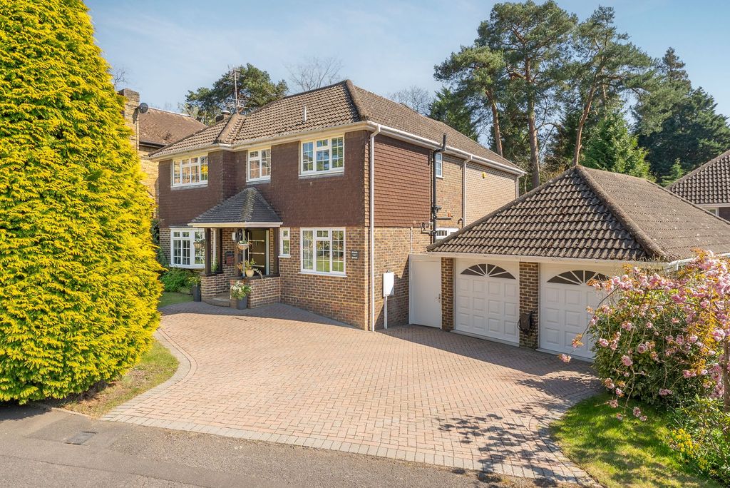 Property photo 1 of 13