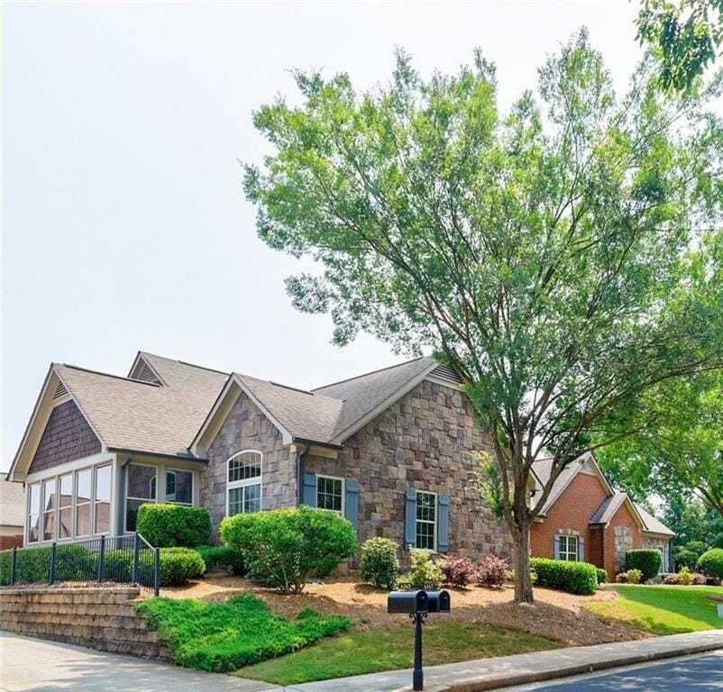Property photo 1 of 29